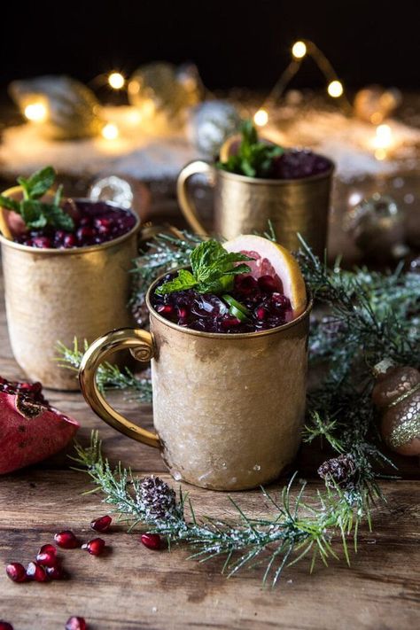 Pomegranate Moscow Mule, Christmas Drinks Alcohol Recipes, Christmas Drinks Alcohol, Winter Drink, Thanksgiving Drinks, Festive Cocktails, Vodka Drinks, Half Baked Harvest, Halloween Drinks