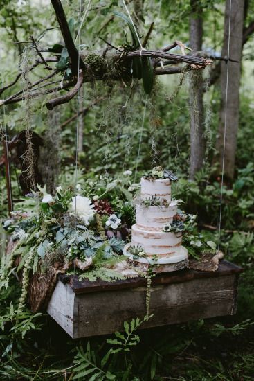 Forest Wedding Ideas, Magical Forest Wedding, Paris Theme Wedding, Themed Wedding Decorations, Niagara Wedding, Earthy Wedding, Enchanted Forest Wedding, Enchanted Wedding, Themed Wedding Cakes