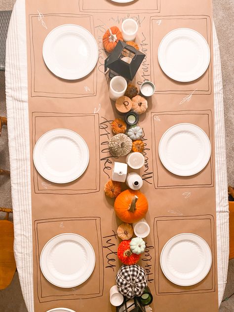 Thanksgiving Paper Table Runner, Work Friendsgiving Ideas, Brown Paper Runner Thanksgiving, Friendsgiving Photo Wall, Teamsgiving Ideas, Thanksgiving Tablescapes Butcher Paper, Friendsgiving Dinner Table Decorations, Thanks Giving Table Cloth, Thanksgiving Table Butcher Paper