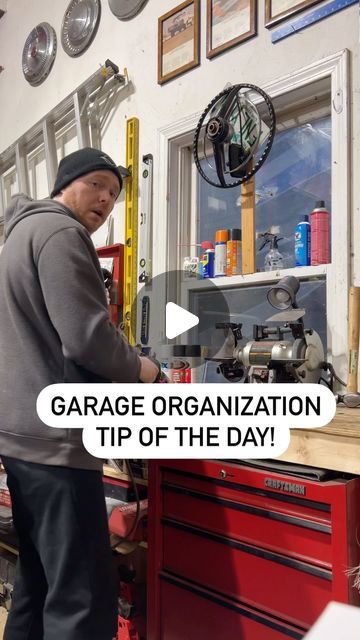 Mens Garage Ideas Tool Organization, Hanging Tools In Garage, Garage Organization Ideas For Tools, Mechanic Tool Organization Ideas, Garage Organization Ideas Workshop, Tools Organization Ideas, Workshop Organization Diy, Tool Organization Ideas, Garage Hacks