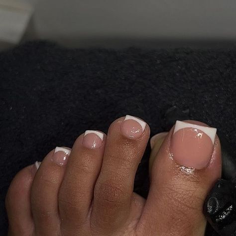 🌸🌸🌸🌸 on Instagram: "Acrylic overlay on all toes 😍😍 I love how natural these look ! - - Book an appointment via the ‘book now’ button or click the link in bio - - #pedicure #frenchtoes #explorepage" Acrylic Overlay On Toes, Overlay On Toes, Overlay On Natural Nails, French Toes, Acrylic Overlay, Acrylic Toes, Book An Appointment, Nails Inspo, Toe Nails