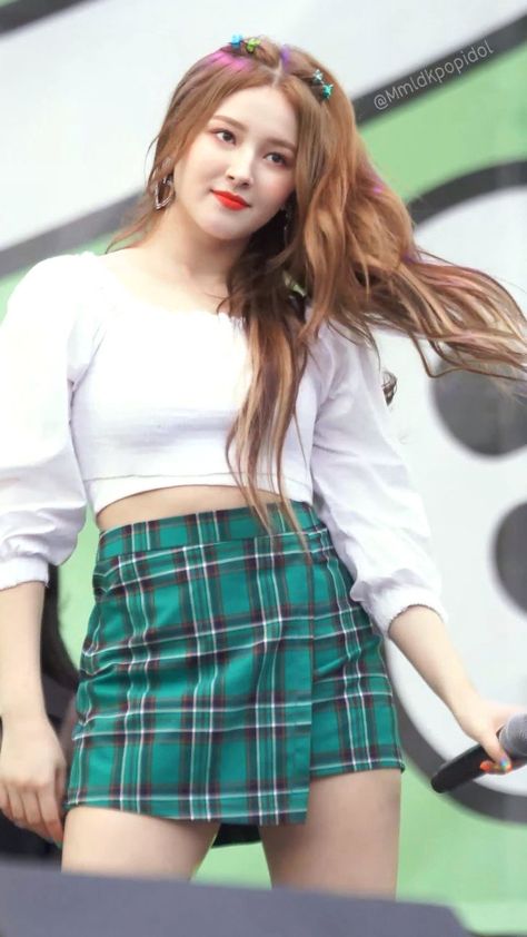 Nancy Queen, Momoland Nancy, Purple Contacts, Nancy Jewel, Nancy Jewel Mcdonie, Nancy Momoland, Little Cat, My Pinterest, Korean Girl