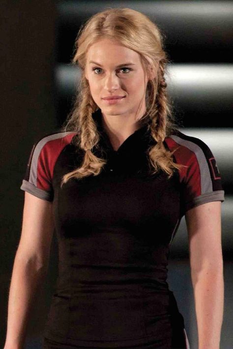 Glimmer Hunger Games, Leven Rambin, Hunger Games Characters, Fitz And Simmons, Games Characters, Mary Sue, Hunger Games Catching Fire, Romantic Moments, Catching Fire