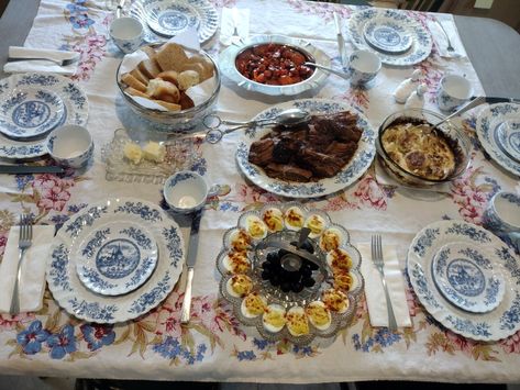 Serve up a meal in vintage style! I started with a vintage table cloth and used my grandma's fine china. Other retro serving pieces used. Vintage Table Cloth, Homemade White Bread, Dinner Setting, Scalloped Potatoes Cheesy, Vintage Dinner, Glazed Carrots, Scalloped Potatoes, Very Hungry, China Sets