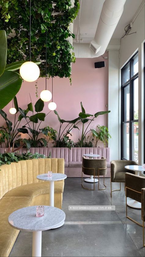 Plants Interior Design, Cafe Plants, Cake Shop Design, Pink Restaurant, Desert Bar, Coffee House Design, Bar Deco, Matcha Cafe, Plants Interior