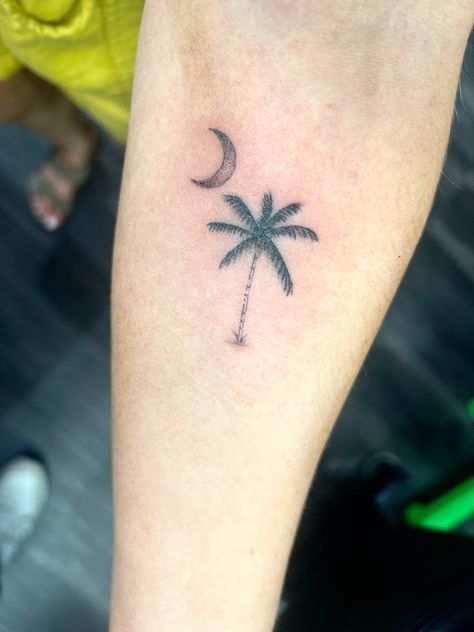 South Carolina Palm Tree Tattoo, Palmetto Moon Tattoo, South Carolina Tattoo Ideas, South Carolina Tattoo, Carolina Tattoo, Florida Tattoo, Folly Beach South Carolina, South Carolina Flag, Florida Tattoos