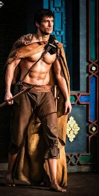 Henry Cavill as Theseus in "Immortals" Henry Cavill Shirtless, Clark Kent, Arte Fantasy, Shirtless Men, Henry Cavill, Facebook Twitter, Male Body, Male Beauty, Celebrities Male