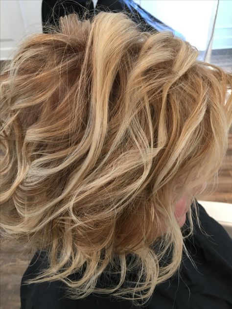 Beach Wave Short Hair, Wave Short Hair, Beachy Haircut, Blonde Beach Waves, Messy Beach Waves, Nordic Blonde, Beach Waves For Short Hair, Beach Blonde Hair, Short Hair Waves