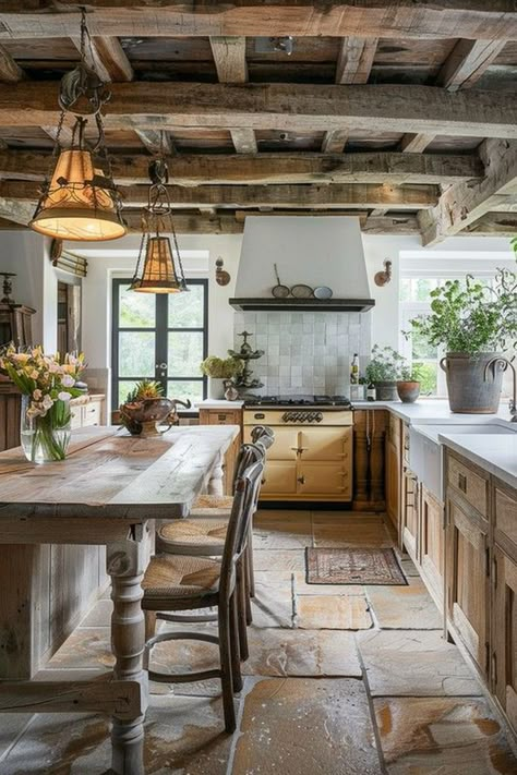 Farmhouse Kitchen Flooring, Dapur Rustic, Inviting Kitchen, Rooms Decor, French Country Kitchens, European Farmhouse, Rustic Modern Kitchen, Rustic Farmhouse Kitchen, Farmhouse Ideas