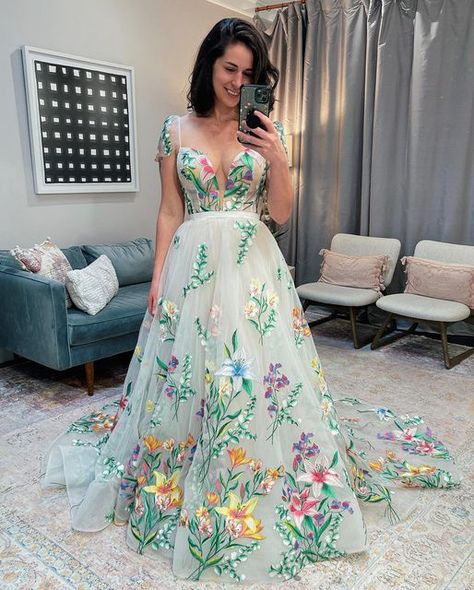 Lowkey Wedding, Floral Embroidered Wedding Dress, Water Color Floral, Hand Fasting, Dramatic Dresses, It Was All A Dream, Head Over Heels In Love, Bridal Atelier, Floral Frocks