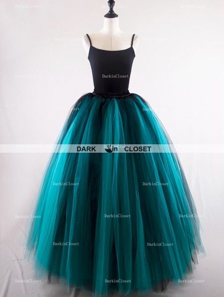 Rose Bloooming Black Teal Green Gothic Long Tulle Skirt  #gothictulleskirts #gothiclongskirts #gothicparty #gothicprom #promdresses #partydresses Teal Ball Gown, Dirty 30 Party, Teal Prom Dresses, Diy Tulle Skirt, Graduation Dress Ideas, Long Tulle Skirt, Diy Tulle, Turquoise Ombre, Net Skirt