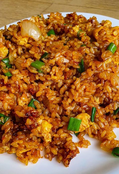 Authentique Nasi Goreng - Riz frit indonésien - Marc Winer Nasi Goreng Recipe, Bangkok Food, World Recipes, Asian Cooking, Rice Dishes, Fried Rice, No Cook Meals, Asian Recipes, Food Lover