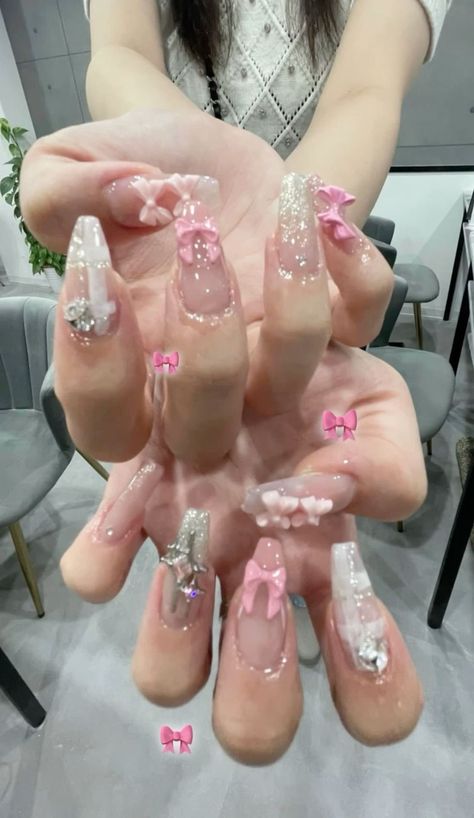 Lolíta Nails, Y2k Coquette Nails, Koop Nails, Cute Core Nails, Nail Inspo Pink And White, Cute Coquette Nails, Wonyoungism Nails, Nail Ideas Kpop, Pink Douyin Nails