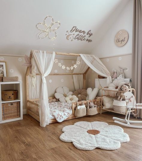 Kids Room Decor Ideas, Kids Rooms Inspo, Girls Room Design, Toddler Bedroom Girl, Big Girl Bedrooms, Toddler Girl Room, Kids Bedroom Inspiration, Toddler Room Decor