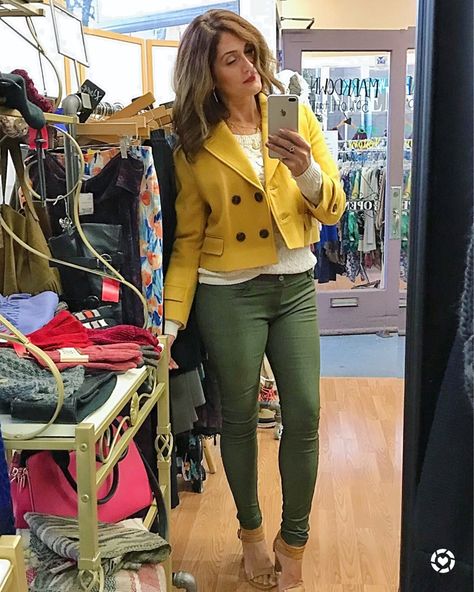 Mustard And Olive Green Outfit, Mustard Yellow Outfit, Olive Green Outfit, Mustard Jacket, Preppy Pants, Mustard Pants, Fall Outfit Inspiration, Army Green Pants, Olive Pants