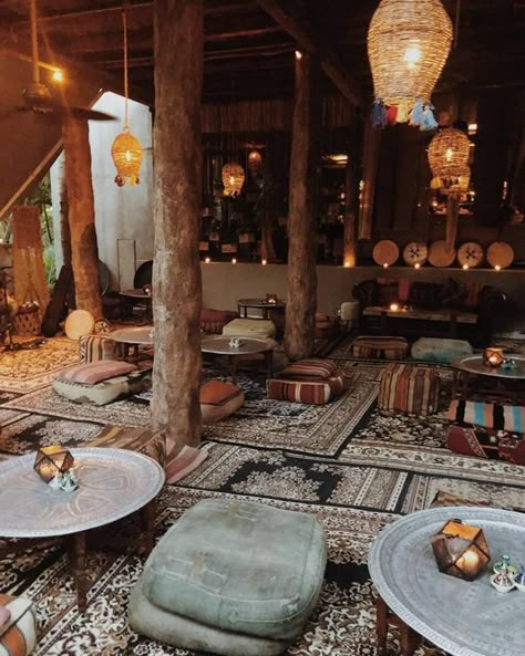 Arabic Cafe Interior, Desi Cafe Design, Moroccan Cafe Design, Persian Cafe Interior, Morocco Coffee Shop, Middle Eastern Cafe Interior, Tea Lounge Interior, Middle Eastern Coffee Shop, Bedouin Restaurant