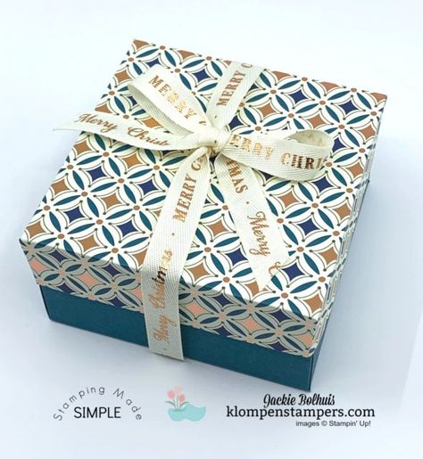 Mind blowing gorgeous gift boxes you can make! Use the stacked boxes as one gift set or give as single gifts. Lovely & budget friendly paper gift boxes for any occasion. www.klompenstampers.com #giftboxesdiy #paperboxes #howtomakeapaperbox #papercraftgifts #diygifts #klompenstampers #jackiebolhuis #stampinup Budget Friendly Gift, Gift Box Design, Hand Embroidery Flowers, Easy Diy Gifts, Paper Gift Box, Diy Gift Box, Diy Box, Paper Roses, Gorgeous Gift