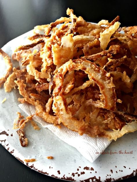 Homemade Onion Strings Onion Strings Recipe, Western Burgers, Onion Strings, Fried Snacks, Easy Enchiladas, Burger Toppings, Crispy Onions, Onion Recipes, Incredible Recipes