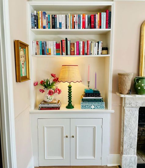 Cute Cottage Bedroom, All By Myself, My Living Room, Apartment Inspiration, Living Room Inspo, By Myself, I Did It, Dream House Decor, Front Room