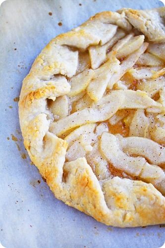 Pear Tart Recipe, Pear Pie Recipe, Pear Dessert Recipes, Pear Dessert, Fruit Tart Recipe, Recipes For The Whole Family, Pear Tart, Pear Recipes, Tart Recipe