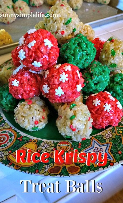 Homemade Christmas Gifts Food, Christmas Dessert Buffet, Holiday Treats Thanksgiving, Fun Party Food, Dessert Balls, Krispie Treats Christmas, Rice Krispie Treats Christmas, Christmas Rice, Cereal Cookies