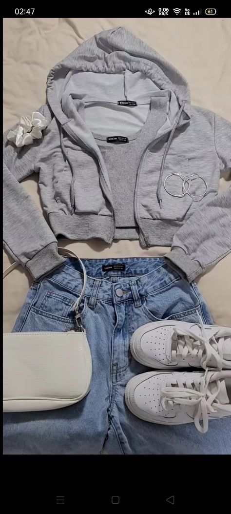 Cropped Gray Jacket Outfit, Cute Zip Up Hoodie Outfit, Gray Cropped Hoodie Outfit, Grey Cropped Jacket Outfit, Grey Cropped Hoodie Outfit, Gray Zip Up Hoodie Outfit, Grey Zip Up Outfit, Cropped Zip Up Hoodie Outfit, Crop Top Jacket Outfits