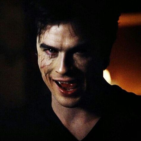 Tvd Vampire Face, Damon Salvatore Vampire, Tvd Damon, Vampire Face, Vampire Eyes, Klaus From Vampire Diaries, Vampire Diaries Poster, Damon Salvatore Vampire Diaries, Hot Vampires