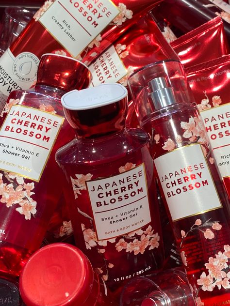 Cherry Blossom Perfume, Cherry Products, Cherry Blossom Scent, Blossom Perfume, Japanese Blossom, Bath & Body Works, Bath N Body Works, Perfume Bottle Design, The Glow Up