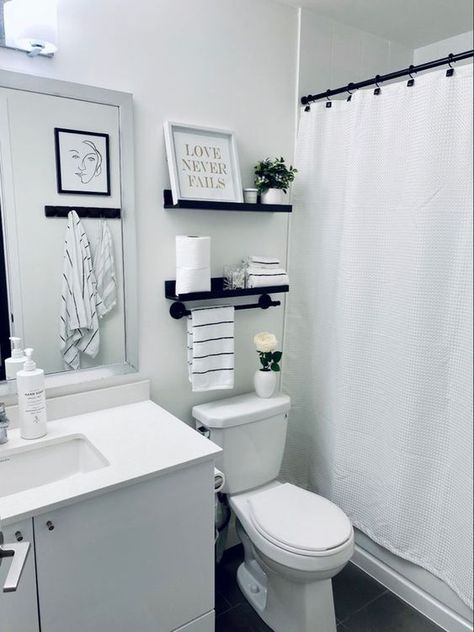 Black And White Spa Bathroom, Hollywood Glam Bathroom, Aesthetic Restroom, Restroom Ideas, Glam Bathroom, Black Bathroom Decor, Toilet Room Decor, Washroom Decor, White Bathroom Decor