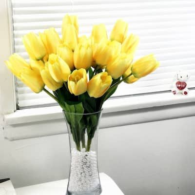 Growing Tulips, Silk Tulips, Fake Flower Arrangements, Tulips Arrangement, Elegant Wedding Centerpiece, Clear Glass Vase, Silk Plants, Silk Flower Arrangements, Clear Glass Vases