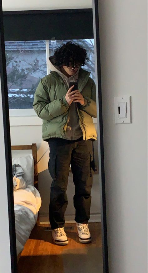 Green Puffer Jacket Outfit Men, Green Puffer Jacket Outfit, Puffer Jacket Outfit Men, Modern Fashion Outfits, Puffer Jacket Outfit, Green Puffer Jacket, Boyfriend Outfit, Green Puffer, Max Steel