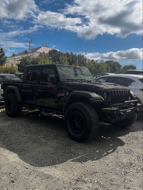 Jeep Gladiator Mojave, Gladiator Mojave, Jeep Gladiator, Chevrolet Silverado 1500, Silverado 1500, Pickup Truck, Chevrolet Silverado, Pickup Trucks, The Road