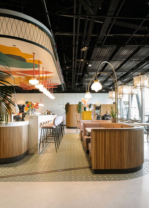 Creneau International - Cafe Flor Coffee Shop Concept, Schiphol Airport, Central Bar, Work Cafe, Bar Vintage, Concept Ideas, Coffee Shop Design, Bar Design Restaurant, Cafe Interior Design