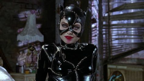 Michelle Pfeiffer Shows Off Her Catwoman Whip From BATMAN RETURNS and Posts a Video of Her Cracking It — GeekTyrant Michelle Pfeiffer Catwoman Costume, Michelle Pfeiffer Catwoman, Catwoman Batman Returns, Catwoman Suit, Catwoman Mask, Batman Returns 1992, Catwoman Batman, Catwoman Costume, Latex Cosplay