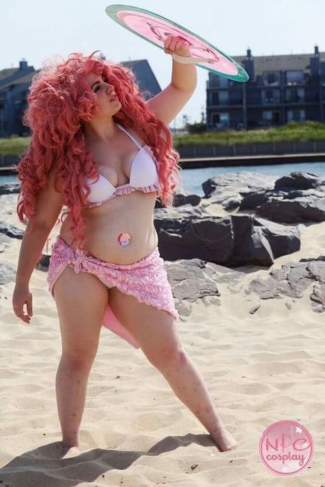 Rose Quartz ||| Steven Universe Cosplay by the-little-star-prince and photographed by badwolfsouffles Steven Universe Cosplay Steven, Steven Universe Rose Quartz, Rose Quartz Steven, Steven Universe Peridot, Rose Cosplay, Rose Quartz Steven Universe, Steven Universe Cosplay, Beautiful Cosplay, Awesome Cosplay