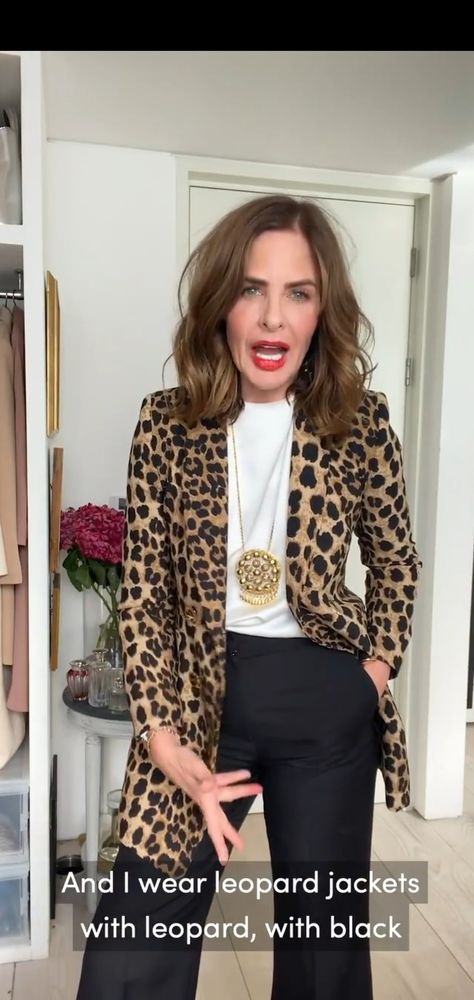 Leopard Blazer Outfit Street Style, Winter Workwear Outerwear In Leopard Print, Trinny Woodall Outfit, Trinny Woodall Hair, Leopard Blazer Outfit, Elegant Leopard Print Outerwear For Winter, Trinny Woodall Style 2023, Trinny Woodall Style 2024, Trinny Woodall Style