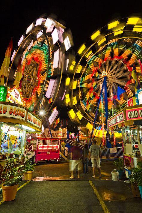 Cherry Festival, Ferris Wheels, Fun Park, Traverse City Michigan, Amusement Park Rides, Carnival Rides, Parc D'attraction, Fun Fair, Michigan Usa