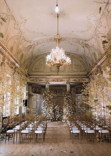 European Romance, Dream Wedding Reception, Wedding Venues Indoor, Indoor Wedding Ceremonies, Elegant Wedding Venues, Dream Wedding Venues, Wedding Money, Ethereal Wedding, Fancy Wedding