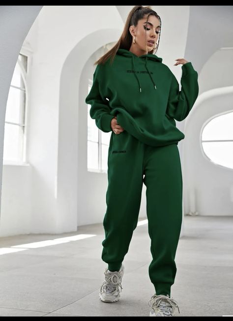 Track Suits Women Style, Green Hoodie Women, Outfit Jogging, Sweatpants Shein, Sweatsuit Outfits, Track Suits Women, Drop Shoulder Hoodie, Hoodie And Sweatpants, Trendy Fashion Outfits