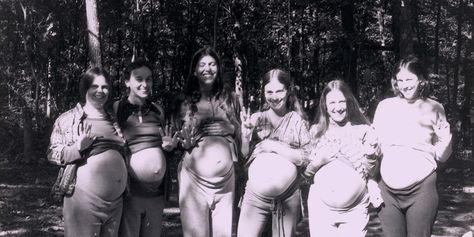 Pregnant Hippie, Spiritual Pregnancy, Spiritual Midwifery, Hippie Pregnancy, Intentional Communities, Birth Inspiration, Hippie Family, Ina May Gaskin, Hippie House