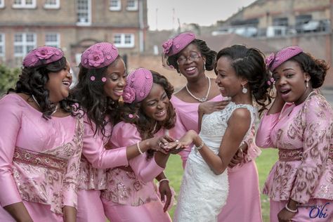 bellanaija_ewam_nigerian_wedding_bridesmaid_headpieces_11 Fascinator Outfit, African Bridesmaids, Bridesmaid Headpiece, Trendy Bridesmaids, Fascinator Hats Wedding, Modern Bridesmaid, Pink Fascinator, Nigerian Weddings, Bridesmaid Colors