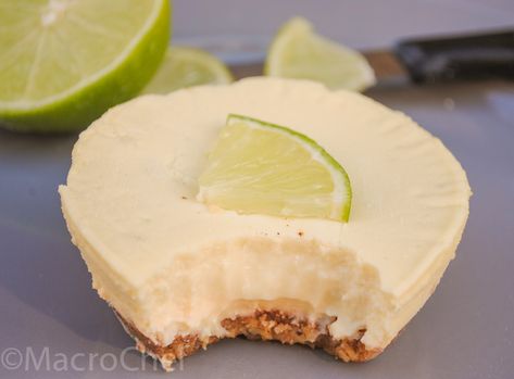 Key Lime Greek Yogurt, Protein Cheesecake Recipe, Healthy Key Lime, Healthy Key Lime Pie, Casein Protein Recipes, Key Lime Pie Cheesecake, Cottage Cheese Desserts, Protein Cheesecake, Cheesecake Crust