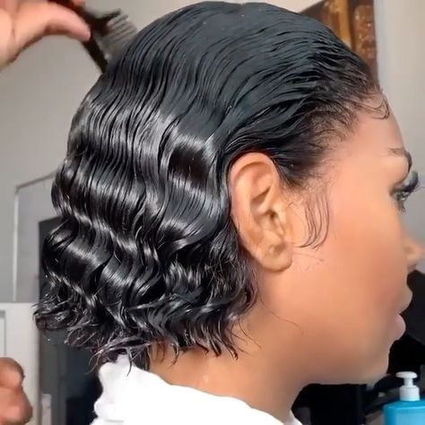 Elva Hair Wigs on Instagram: “The wet curly is boom 🔥, I love this short summer curly bob 💕💕  #wig #wigs #humanhairwigs  #lacefrontal #lacewigs #hairwigs…” Wet Look Hair, Lace Front Bob, Short Sassy Hair, Long Bob Haircuts, Short Curly Wigs, Deep Wave Hairstyles, Slicked Back Hair, Look Short, Body Wave Hair