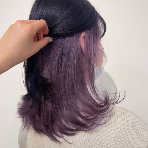 Hairstyle Color Ideas, Purple Underneath Hair, Purple Peekaboo Hair, Under Hair Dye, Underdye Hair, Under Hair Color, Purple Brown Hair, Pastel Purple Hair, Hidden Hair Color