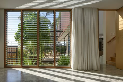 Gallery of Bundeena Beach House / Grove Architects - 11 Jalousie Window, Australian Beach House, Modern Window Design, Street Appeal, Green Roof System, Louvre Windows, House Elements, Passive Solar Design, Hillside House