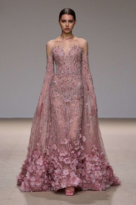 Dubai Fashion Week, Michael Cinco, Fall 2024 Fashion, Dinner Dress Classy, Fairytale Fashion, Affordable Prom Dresses, Royal Dresses, Dubai Fashion, Fall Winter 2024