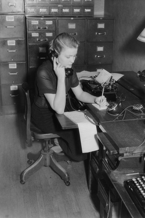 The Evolution of Women's Workwear Sitting At Desk, Permanent Waves, Rare Historical Photos, On Phone, Portrait Images, Work Wear Women, Working Woman, Historical Photos, Typewriter