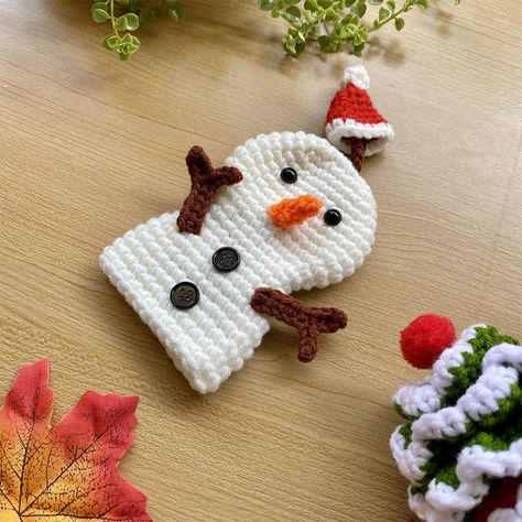 Crochet Key Holder, Crochet Christmas Snowman, Snowman Crochet, Christmas Key, Crochet Snowman, Crochet Christmas, Hello Friend, Christmas Crochet, Crocheted Item