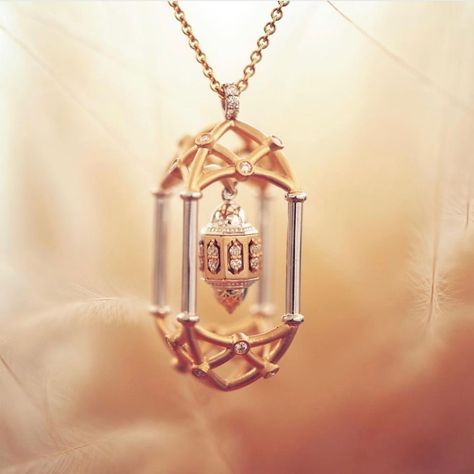 Mona on Instagram: “Ramadan Kareem- Every year the jewellery house @gafla design a lantern for Ramadan that represents light and peace. This lantern made in…” Everyday Wear Jewelry, Islamic Jewelry, For Ramadan, Pink Diamonds, Diamond Pendants, How To Make Lanterns, Jewellery Ideas, Gold Branding, Gemstone Necklace Pendant