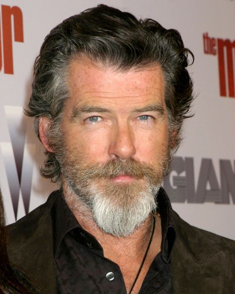 12 van dyke beard Older Mens Long Hairstyles, Van Dyke Beard, Bart Styles, Short Hair With Beard, Best Beard Styles, Low Maintenance Haircut, Men's Long Hairstyles, Beard Hairstyle, Short Beard